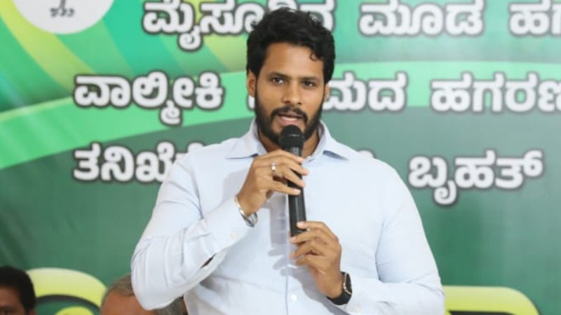 ಕೊರಟಗೆರೆ || ಕರ್ನಾಟಕದ ಭದ್ರತೆಗೆ JDS ಪಕ್ಷ ಅನಿವಾರ್ಯ: JDS ಸದಸ್ಯತ್ವ ನೋಂದಣಿಯಲ್ಲಿ Nikhil Kumaraswamy