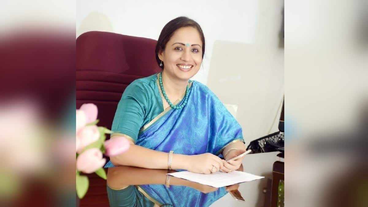 Kannada is mandatory in the nameplates of government departments