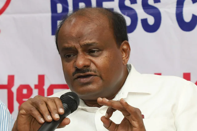 ಕೇಂದ್ರ ಸಚಿವ ಹೆಚ್.ಡಿ.ಕುಮಾರಸ್ವಾಮಿ ಆರೋಗ್ಯ ಕುರಿತು ಹರಡಿದ ವದಂತಿ; ನಿಖಿಲ್ ಕುಮಾರಸ್ವಾಮಿ ಸ್ಪಷ್ಟನೆ