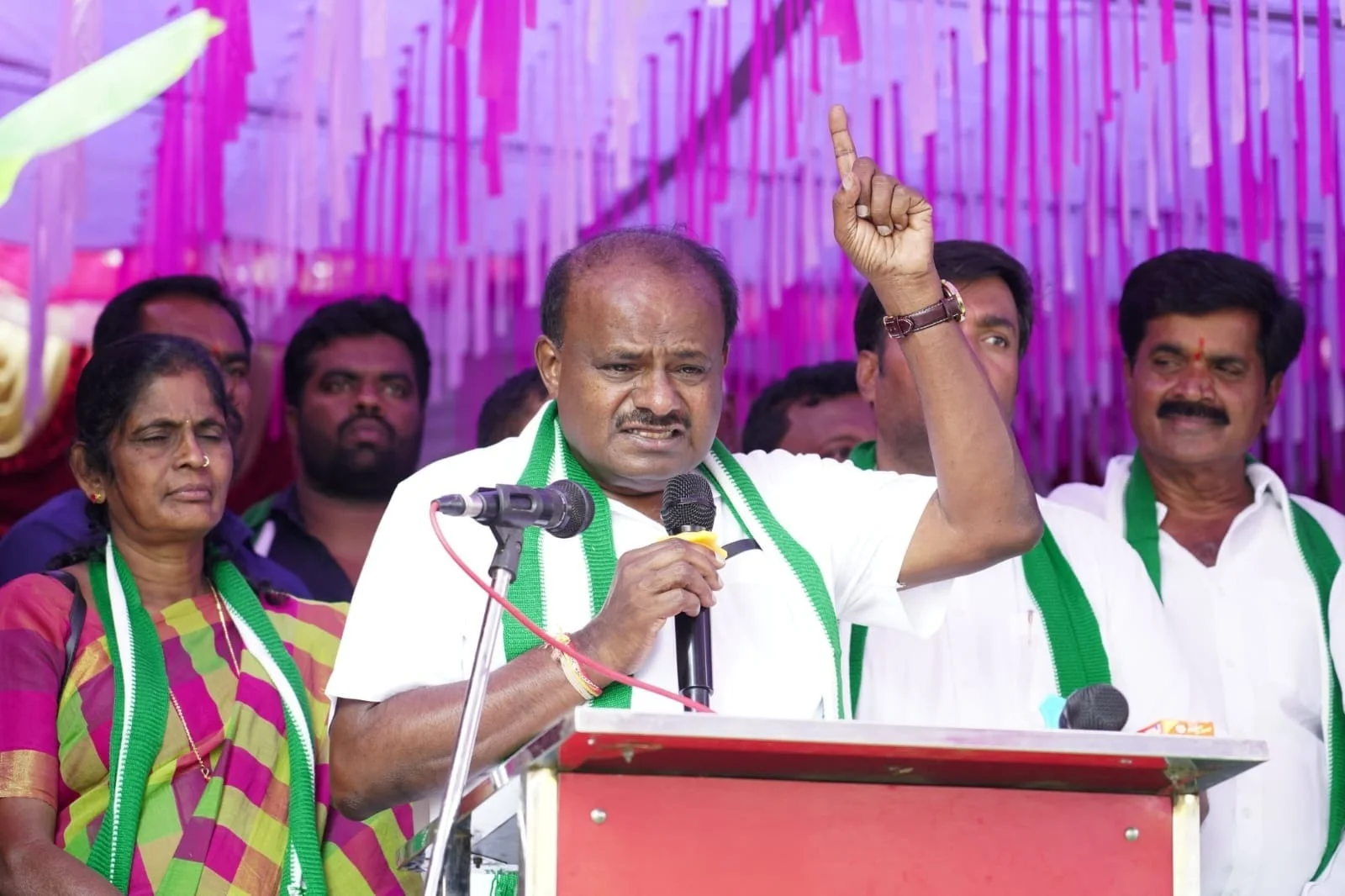 ನಗರದಲ್ಲಿ ಸುದ್ದಿಗೋಷ್ಠಿಯೊಂದನ್ನು ನಡೆಸಿ ಮಾತಾಡಿದ ಕೃಷಿ ಸಚಿವ ಎನ್ ಚಲುವರಾಯಸ್ವಾಮಿ, ಚನ್ನಪಟ್ಟಣ ವಿಧಾನಸಭಾ ಉಪ ಚುನಾವಣೆಯಲ್ಲಿ ಬಿಜೆಪಿ ನಾಯಕ ಸಿಪಿ
