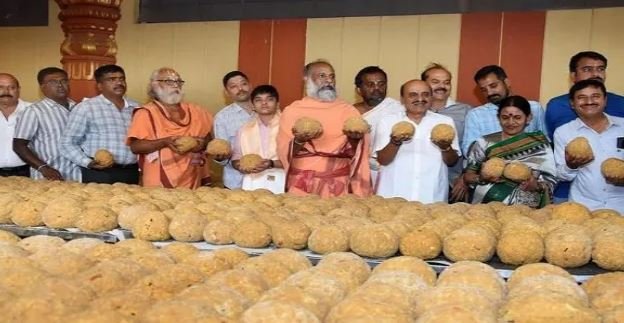 ಮೈಸೂರು || ಮೈಸೂರಿನಲ್ಲಿ ಹೊಸ ವರ್ಷದ ಲಡ್ಡು ವಿತರಣೆಗೂ ಡಾ.ರಾಜ್ ಕುಟುಂಬಕ್ಕೂ ಇದೆ ನಂಟು: ಏನದು?