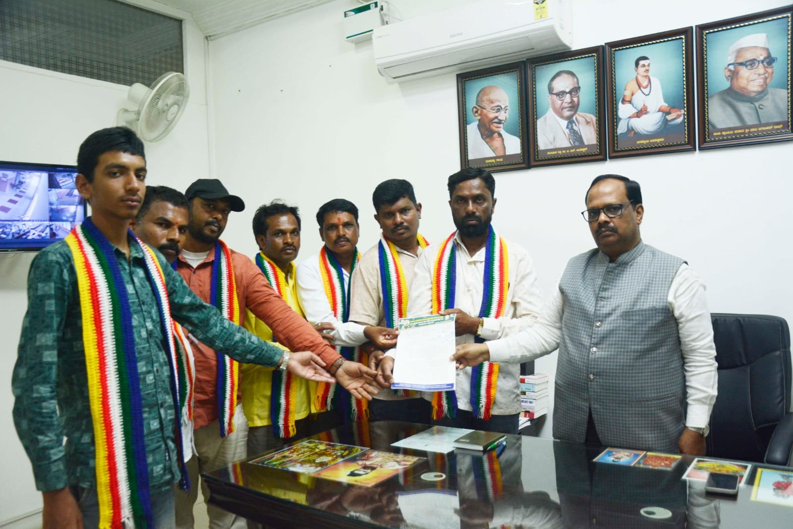 ತುಮಕೂರು || ಅಂಬೇಡ್ಕರ್ ಭನವಕ್ಕೆ ಮೀಸಲಿಟ್ಟ ಜಾಗದಲ್ಲಿ ದೇವಸ್ಥಾನ ನಿರ್ಮಾಣಕ್ಕೆ ಅಣಿ