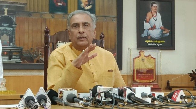 ಹಾಸನ || ಸಭಾಪತಿ ಸುಪ್ರೀಂ ನ್ಯಾಯಧೀಶರಿದಂತೆ : ಎಲ್ಲರೂ ಅವರಿಗೆ ಗೌರವ ನೀಡಬೇಕು : ಹೊರಟ್ಟಿ