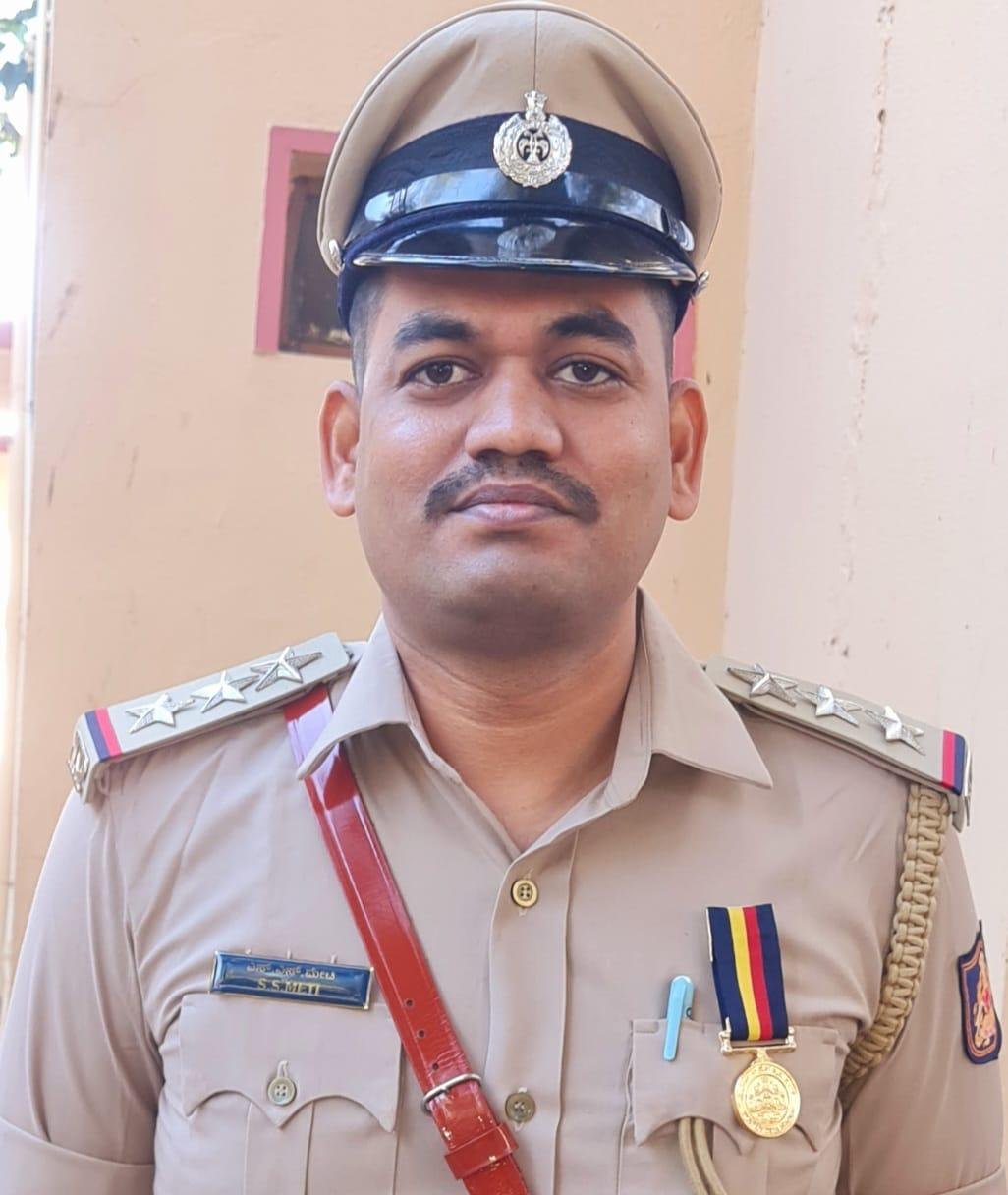 ತುಮಕೂರು || ತುಮಕೂರು ಲೋಕಾಯುಕ್ತ ಪೊಲೀಸರಿಗೆ ‘ಮುಖ್ಯಮಂತ್ರಿಗಳ ಪದಕ’