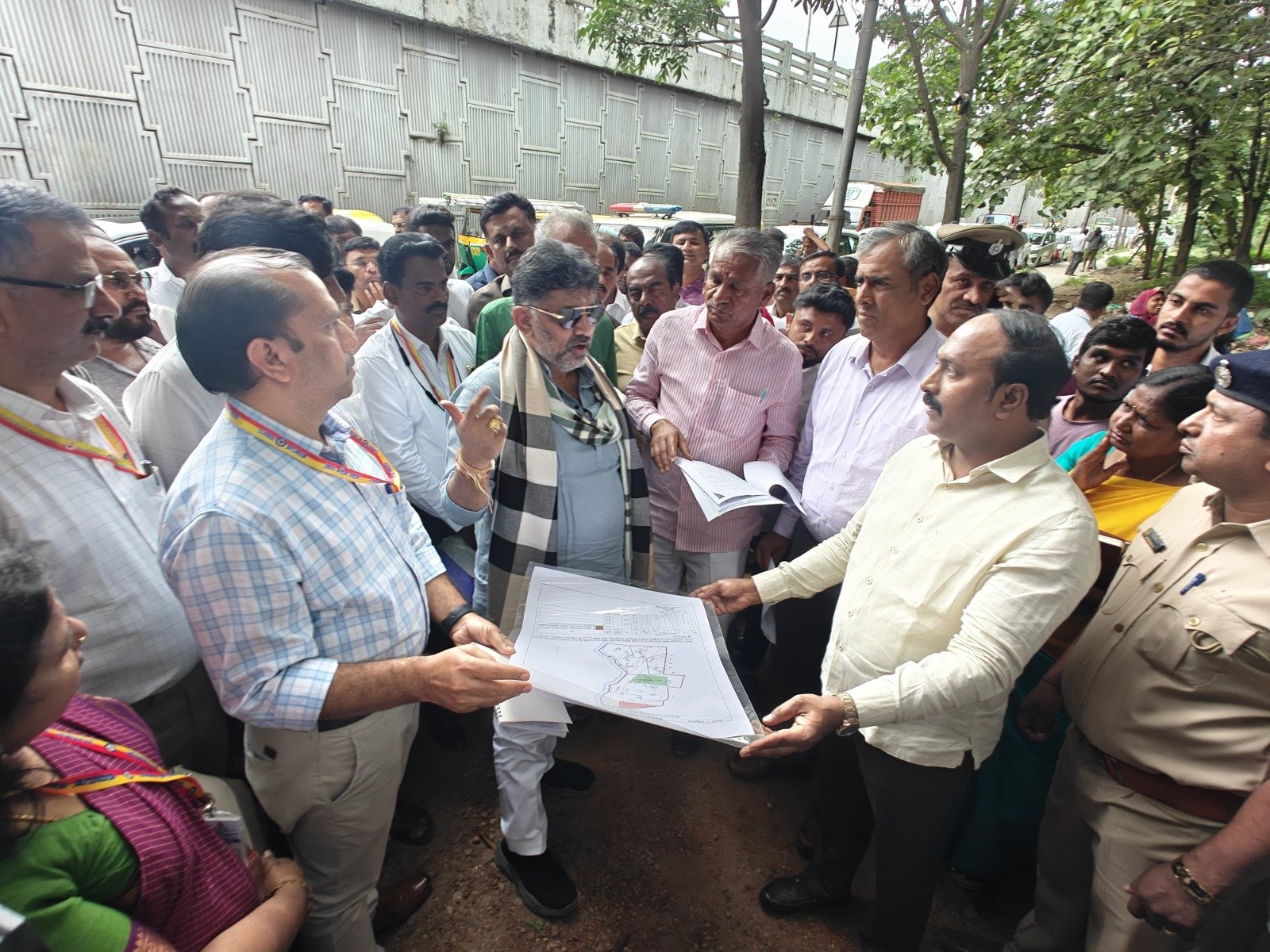ಶ್ರೀ ಶಾರದಾ ವಿದ್ಯಾನಿಕೇತನ್ ಶಾಲೆ ಸಮಸ್ಯೆ ಬಗೆಹರಿಸಲು ಡಿಸಿ, ಡಿಡಿಪಿಐಗೆ DCM D.K. Shivakumar ಸೂಚನೆ