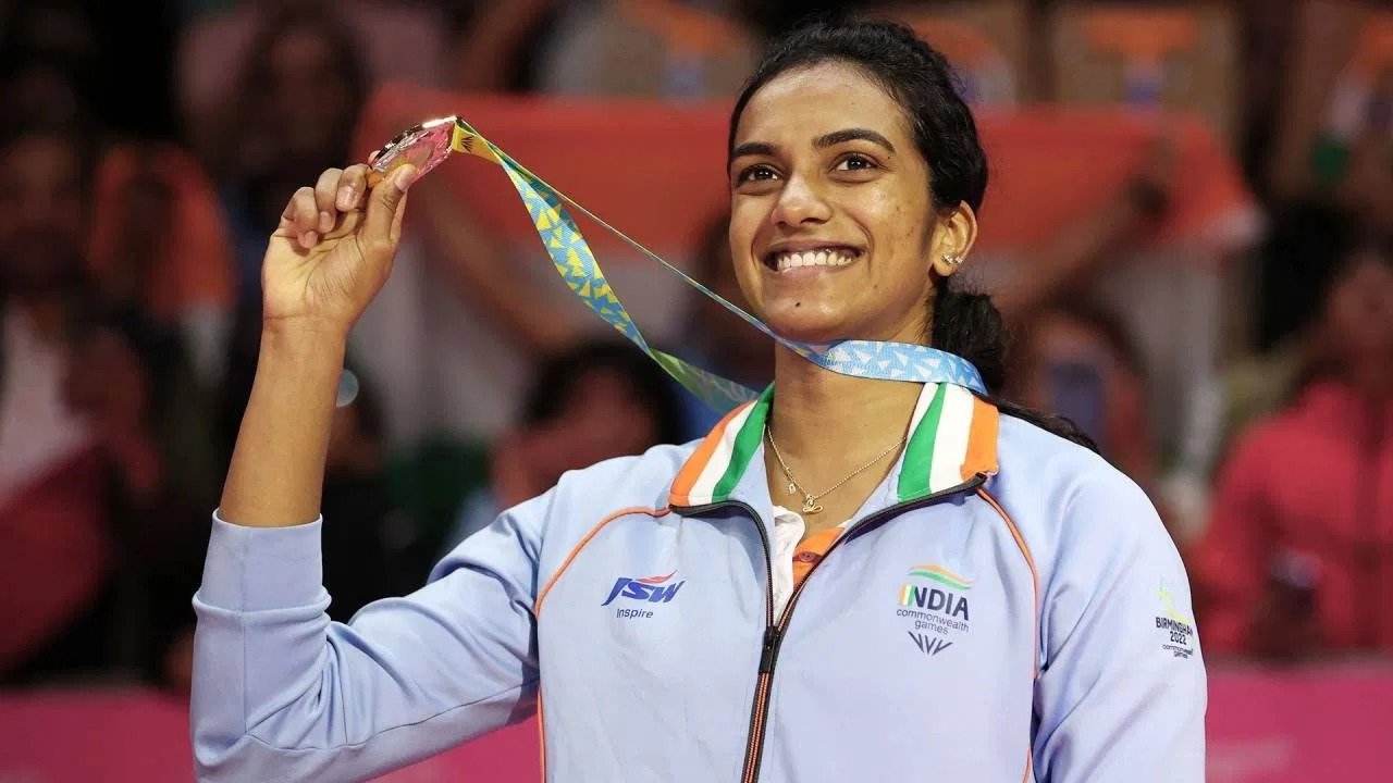 ಬ್ಯಾಡ್ಮಿಂಟನ್ ತಾರೆ ಪಿವಿ ಸಿಂಧು ತಂಡದಲ್ಲಿ ಖಾಲಿ ಹುದ್ದೆಗೆ ನೇಮಕಾತಿ; ಬೆಂಗಳೂರಿಗರೇ ನಿಮಗಿದು ಸುವರ್ಣವಕಾಶ.