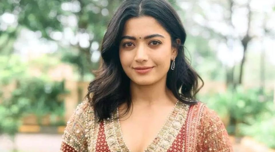 Bollywood ಹೋಲಿಸಿದರೆ Sandalwood ಕೆಲಸ ಮಾಡೋದು ಸುಲಭ ಎಂದ Rashmika Mandanna.