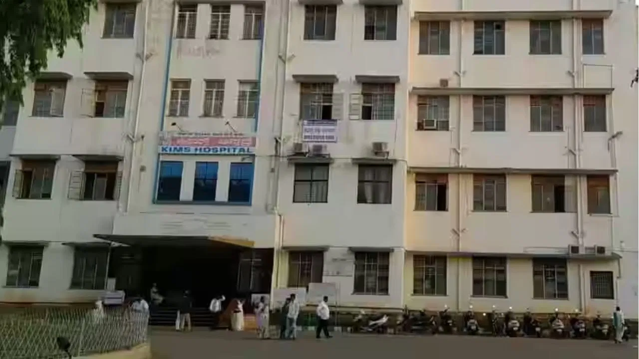 ಬೇಬಿ ವರ್ಮರ್​ಗಳ ಕೊರತೆಯಿಂದ ಎರಡೆರಡು ಮಕ್ಕಳಿಗೆ ಚಿಕಿತ್ಸೆ.| Baby Worms