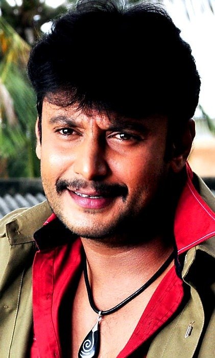 ಸಂಜೆ 4 ಗಂಟೆಗೆ ಕೋರ್ಟ್ಗೆ ಹಾಜರಾಗಲಿದ್ದಾರೆ ದರ್ಶನ್; ಮನೆಗೆ ಬಂದು ಬಟ್ಟೆ ಕೊಂಡೊಯ್ದ ಅಳಿಯ.