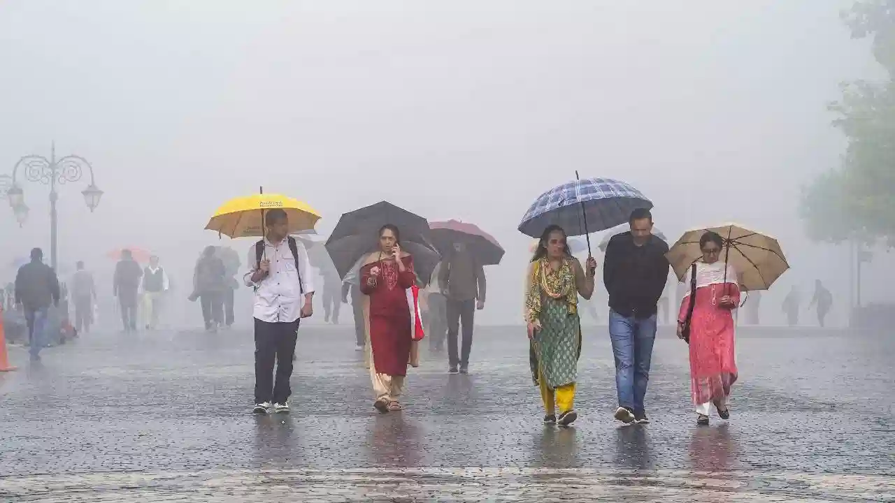 2 ದಿನಗಳ ವಿರಾಮದ ಬಳಿಕ ಮತ್ತೆ ಮಳೆ ಸಂಭ್ರಮ: ಬೆಂಗಳೂರು ಸೇರಿ 13 ಜಿಲ್ಲೆಗಳಿಗೆ ಯೆಲ್ಲೋ ಅಲರ್ಟ್ ಘೋಷಣೆ!