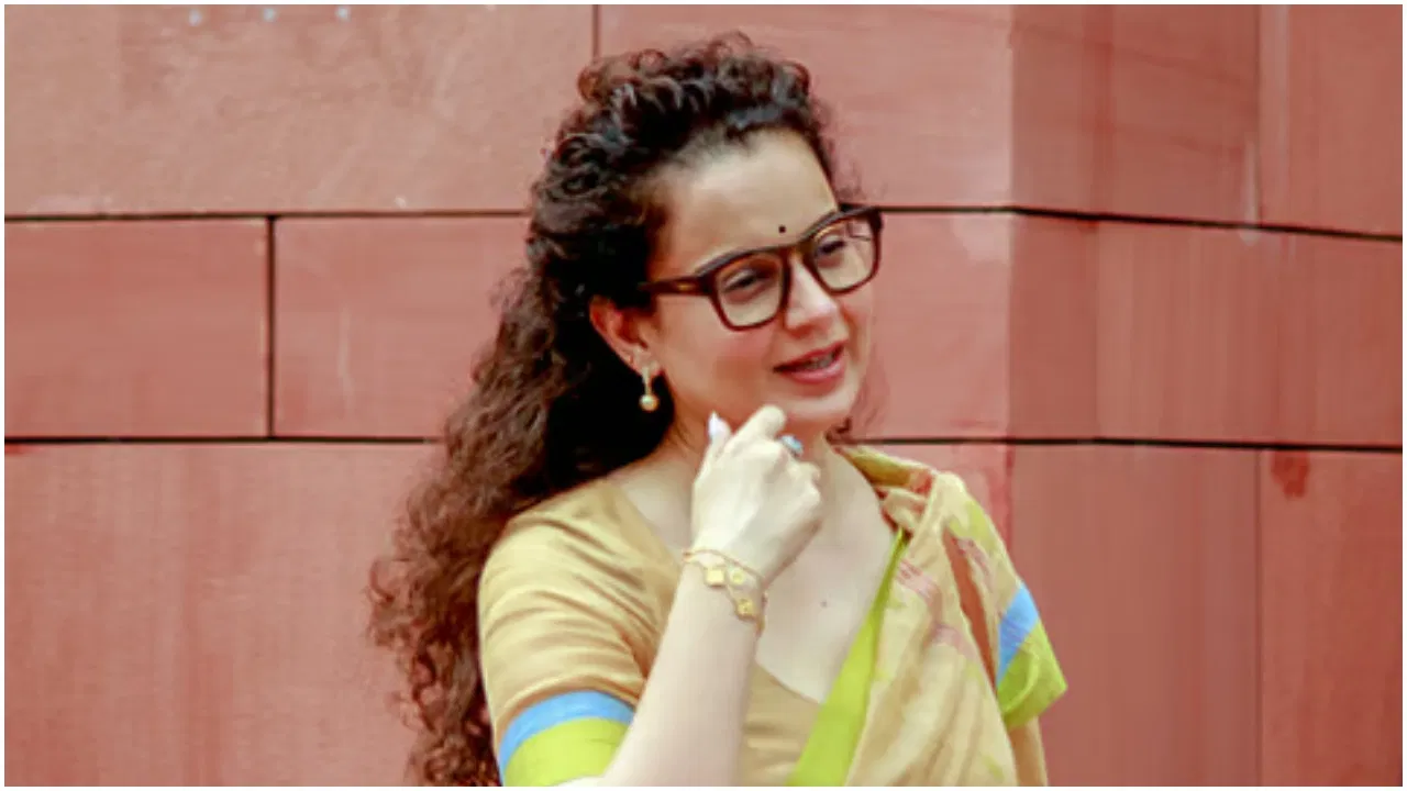 “ನಾನು ಒಂಟಿ ಮಹಿಳೆ… ತಿಂಗಳಿಗೆ ₹15 ಲಕ್ಷ ಸಂಬಳ ಕೊಡಬೇಕು”: ಪ್ರವಾಹ ಸಂತ್ರಸ್ತರ ನಡುವೆ ಕಂಗನಾ Ranautನ 'ವ್ಯಕ್ತಿ ವ್ಯಥೆ' ವಾದ ವಿವಾದ