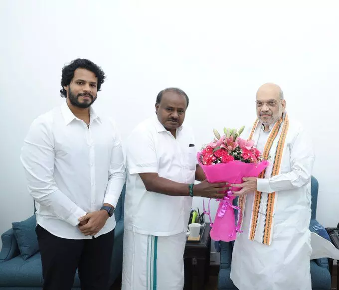 ಧರ್ಮಸ್ಥಳ ಪ್ರಕರಣ: NIA ತನಿಖೆಗೆ ಒತ್ತಾಯ – ಅಮಿತ್ ಶಾ ಭೇಟಿ ಮಾಡುವ ಹೆಚ್.ಡಿ. ಕುಮಾರಸ್ವಾಮಿ.