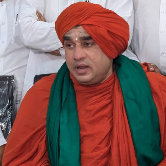 ಉಚ್ಚಾಟನೆಯ ನಂತರ ಕೂಡಲಸಂಗಮಕ್ಕೆ ಬಸವ ಜಯಮೃತ್ಯುಂಜಯ ಶ್ರೀ ಧಾವನೆ – ಹೊಸ ಪೀಠ ಸ್ಥಾಪನೆಯ ಸೂಚನೆ!