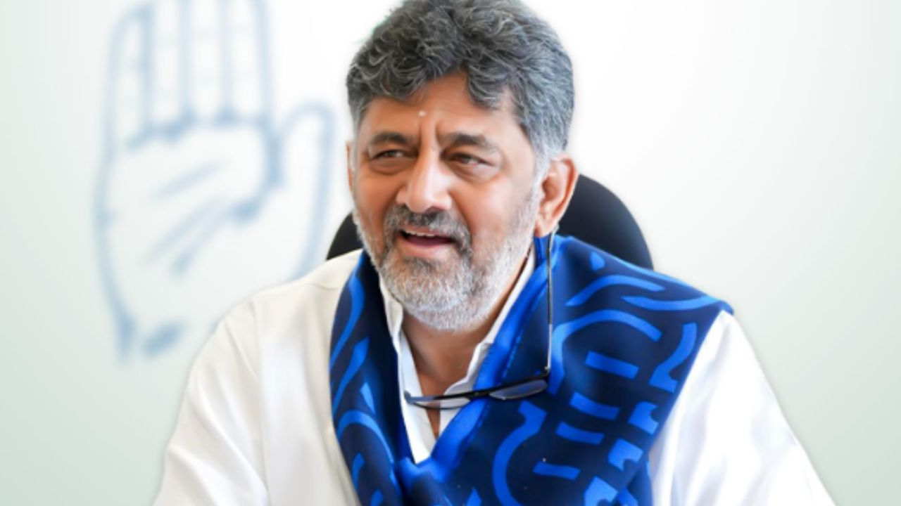  “ಪವರ್ ಮಿನಿಸ್ಟರ್ ಕೇಳಿದ್ದೆ, ಸಿಕ್ಕಿದ್ದು ನೀರಾವರಿ!” – ಪುಸ್ತಕ ಬಿಡುಗಡೆ ವೇದಿಕೆಯಲ್ಲಿ D.K ಶಿವಕುಮಾರ್ ನೆನಪು ಹಂಚಿಕೆ.