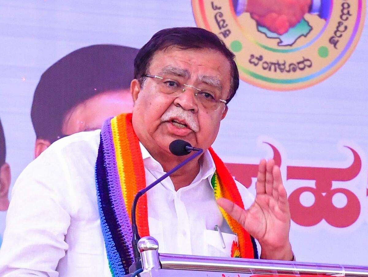CM ಕುರ್ಚಿಗೆ ಹೊಸ ಟ್ವಿಸ್ಟ್: ಡಿಕೆಶಿಗೆ ಬೆಂಬಲ ಘೋಷಿಸಿದ K.Nರಾಜಣ್ಣ