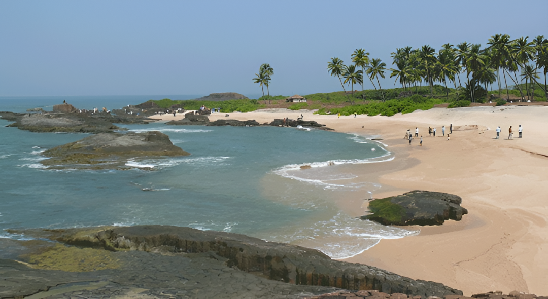 ಮಲ್ಪೆ ಬೀಚ್ ಬಳಿ ಟೂರಿಸ್ಟ್ ಬೋಟ್ ದುರಂತ.