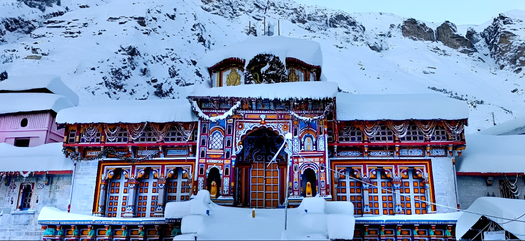 ಚಾರ್ ಧಾಮ್ ಯಾತ್ರೆ: ದೇವಾಲಯಗಳ ಬಳಿ ಮೊಬೈಲ್ ನಿಷೇಧ.