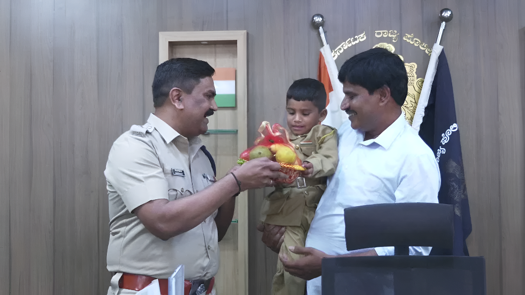 ಮೂರುವರೆ ವರ್ಷದ ಹಿತಾರ್ಥ್ “SP” ಆದ ದಿನ.