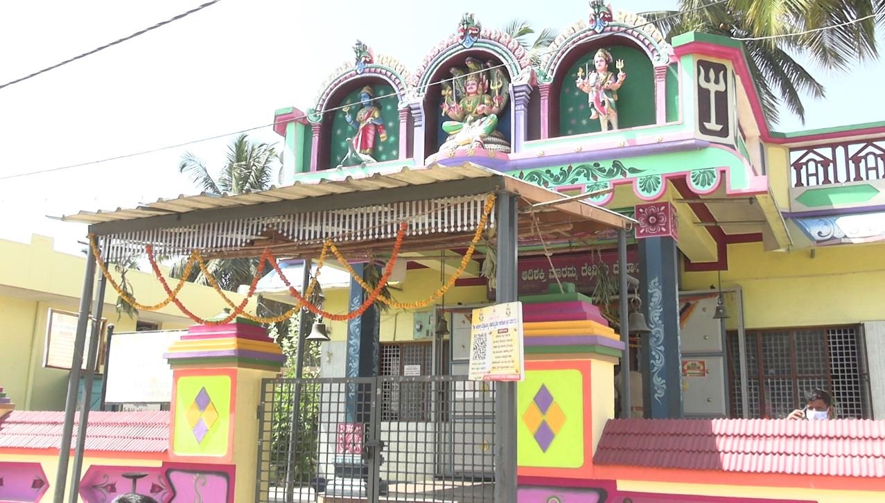 ಹೆತ್ತೇನಹಳ್ಳಿ ಶ್ರೀ ಆದಶಕ್ತಿ ದೇವಿ ದೇವಾಲಯದಲ್ಲಿ ಕಳ್ಳತನ.