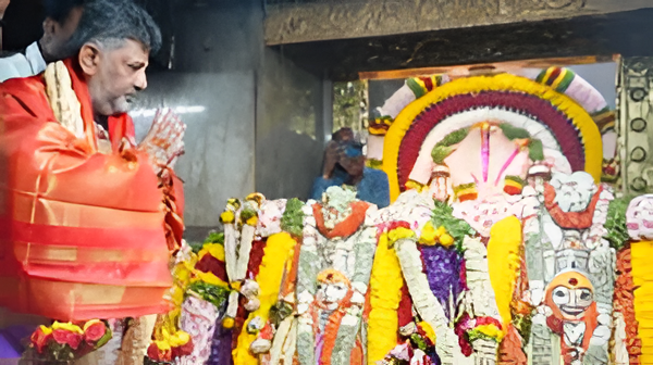 ಮದ್ದೂರಮ್ಮ ಜಾತ್ರೆಯಲ್ಲಿ DCM, D.K ಶಿವಕುಮಾರ್ ಪ್ರಾರ್ಥನೆ