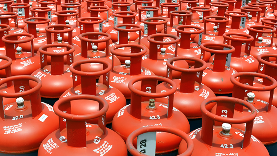 ಬೆಂಗಳೂರಿನ ಹೋಟೆಲ್ ಉದ್ಯಮಕ್ಕೆ LPG ಗ್ಯಾಸ್ ಹಾಹಾಕಾರ.