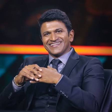 Puneeth Rajkumar 5ನೇ ಪುಣ್ಯಸ್ಮರಣೆ: Appu ಸಮಾಧಿಗೆ ದೊಡ್ಮನೆ ಕುಟುಂಬದಿಂದ ವಿಶೇಷ ಪೂಜೆ..!